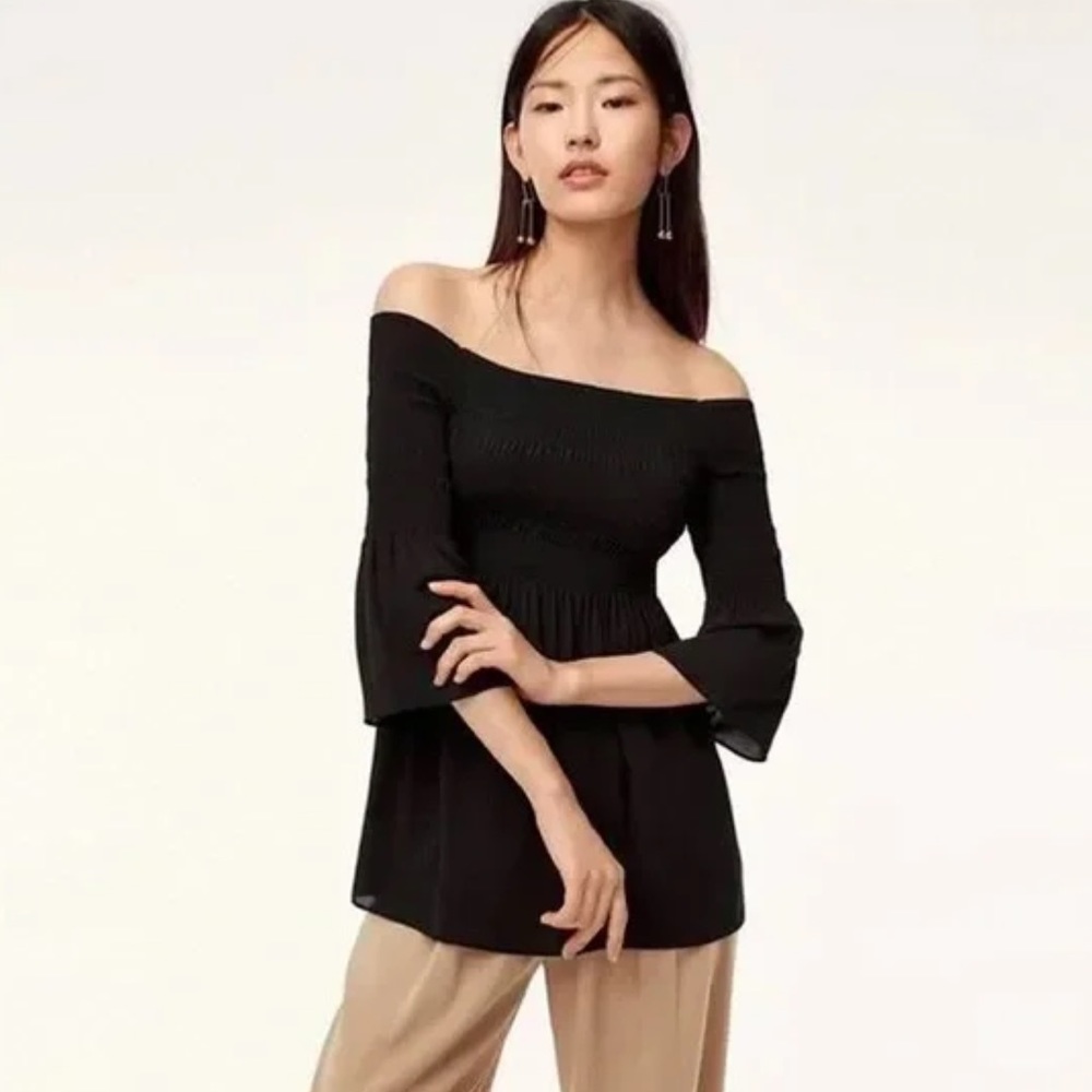 Aritzia Babaton - Grantland Smocked Blouse